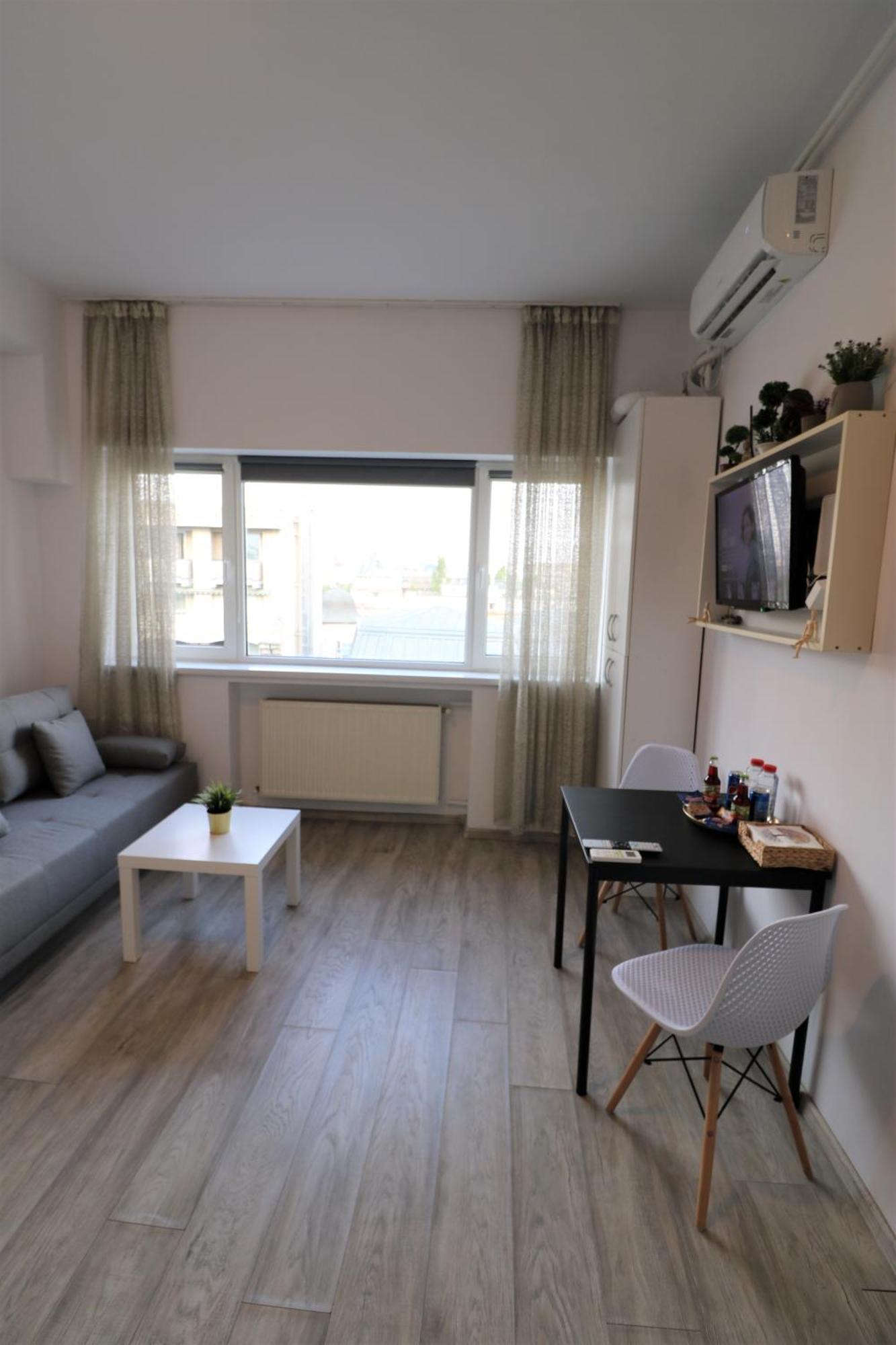 Cozy Deluxe Apartment - Old Town - Free Minibar Bucarest Esterno foto